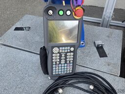 Yaskawa MOTOMAN GP8 YR-1-06VX8-A00