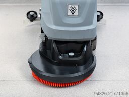 Kärcher B 40 W D51 - 2014y - 327h NEW BATTERIES