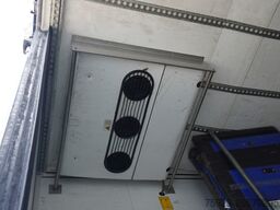 Schmitz Cargobull 3 AXLE FRIGO TRAILER WITH THERMO KING SLX I BI-...