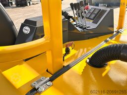 Combilift C3000CB / GAS / TRIPLEX / 4900MM / 4807H