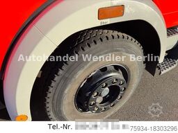 MERCEDES-BENZ 1726 LF24 4x2 Tank 3000l 8-Gang Split Dachwerfer