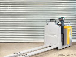 Jungheinrich ECE 225 - Service Neu - nur 1223 Std. Batterie 83%