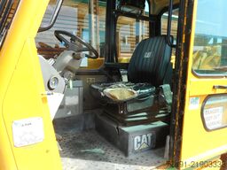 Caterpillar TH83 ( 4 Tonnen 12,5 Meter )