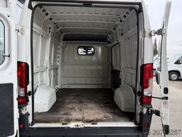 PEUGEOT Boxer Komfort Klimaaut. Kamera Hecktüren 270°