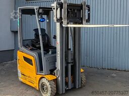 Jungheinrich EFG 215 4.4m/ 2020y/ 9076h