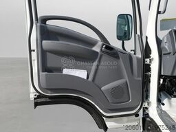 Isuzu NPR 71H