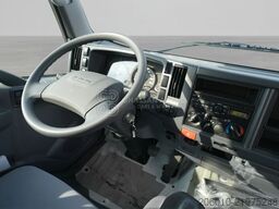 Isuzu NPR 71H