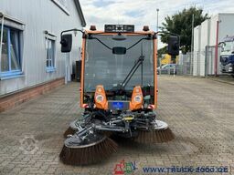 Dulevo DULEVO 2000 3 Besen- 4x4Allrad- 4 Radlenkung