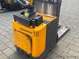 Jungheinrich ERD 220 --> Batterie aus 2019!