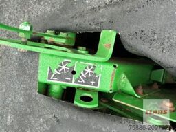 John Deere GEBR. JOHN DEERE 331 MÄHWERK
