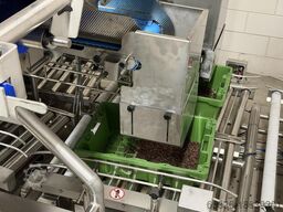 Lumacon automatic crate filling line