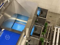 Lumacon automatic crate filling line
