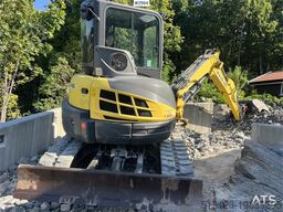 New Holland E55B excavator w/ digging bucket, sanding bucket,
