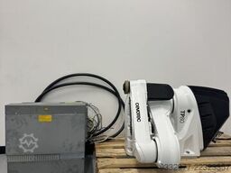 Staubli TP80 + CS8C Controller