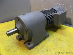 SEW-EURODRIVE R60DT80N8/2BM/HF/TF