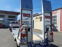 FLIEGL Tiefladeanhänger DTS 300 mit Radmulden