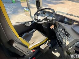 Volvo FH16 750 Globetrotter XL, Euro 6, 8x4 / Hydraul...