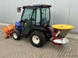 ISEKI TM 3267 Allrad, Kabine, Schneeschild+Rundstreuer