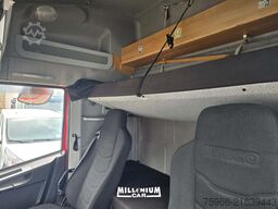 Iveco EUROCARGO 120E22 FURGONE 7,70 (2018)