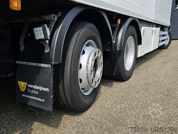 MAN TGM 26.320 / 6x2-4 / LBW / 6000kg TAIL LIFT