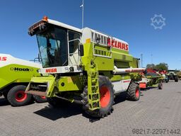 CLAAS Dominator 218 Mega