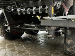 CLAAS Quadrant 5300 FC + Krassort SC 180