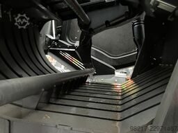 CLAAS Quadrant 5300 FC + Krassort SC 180