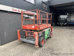 SKYJACK SJ6826RT Schaarhoogwerker SCISSOR 2014 4X4 Kubota 10mtr Werkhoogte