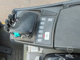 Jungheinrich EFG 213 LI ION 2022y/ 3.3m/ 6883h/ 4v