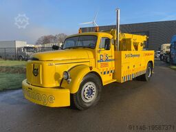 Volvo N N 88-52S * Tow Truck *