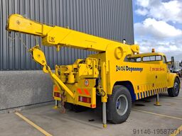 Volvo N N 88-52S * Tow Truck *
