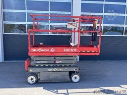 SkyJack SJ 3219 7,80m Scherenarbeitsbühne *Akku NEU*