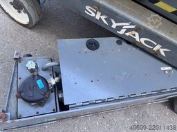 SkyJack SJ 3219 7,80m Scherenarbeitsbühne *Akku NEU*
