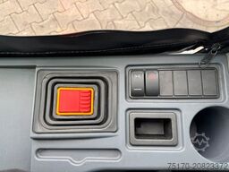 JUNGHEINRICH EFG 215 / Triplex: 4.25m! / SS / nur 3.298h!