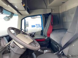 Volvo FH 13.500 Globetrotter / 6x2/4 / 2x Tank
