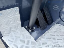 COMBILIFT CBE2500 TRIPLEX 5500 FORK POSITIONER