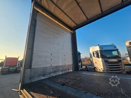 SCHMITZ CARGOBULL SCS 24/L *  2X LIFT * PR.+PL. * PALETTENKASTEN