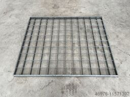 Gesamtbreite: 1.195 mm / Gesamttiefe: 990 mm / MW: 100x100mm / Bezeichnung (L)