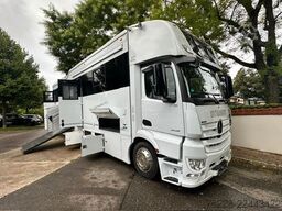 MERCEDES-BENZ Pferdetransporter