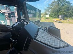 MERCEDES-BENZ Actros als Gesamtzug mit Schubboden