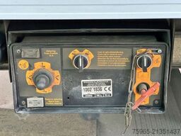 SCHMITZ CARGOBULL SKO 24 THERMO KING SLX 200 ONLY 3645 ENGINE HOUR