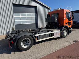 Renault D-Wide Vrachtwagen / Trekker Registratie, Trekh...
