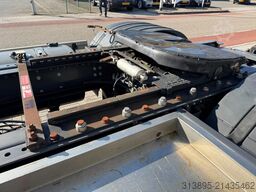 Renault D-Wide Vrachtwagen / Trekker Registratie, Trekh...