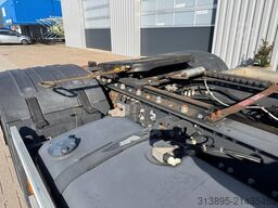Renault D-Wide Vrachtwagen / Trekker Registratie, Trekh...