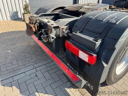 Renault D-Wide Vrachtwagen / Trekker Registratie, Trekh...