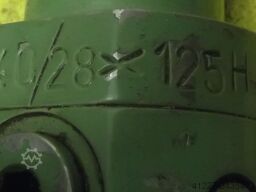 unbekannt H21095Ø40x28x125