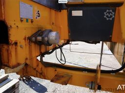 Schmidt Stratos B70-36 sand spreader with control panel