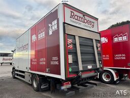 Mercedes-Benz Actros 1833 4x2 Box truck w/ Full side opening.