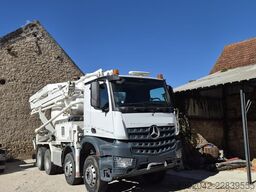 Mercedes-Benz AROCS 3240