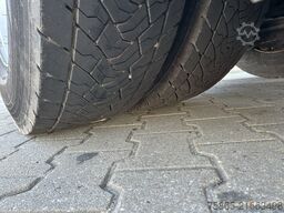 Volvo FM 370 Globetrotter / 827 dkm / 2 Tanks / Full ...